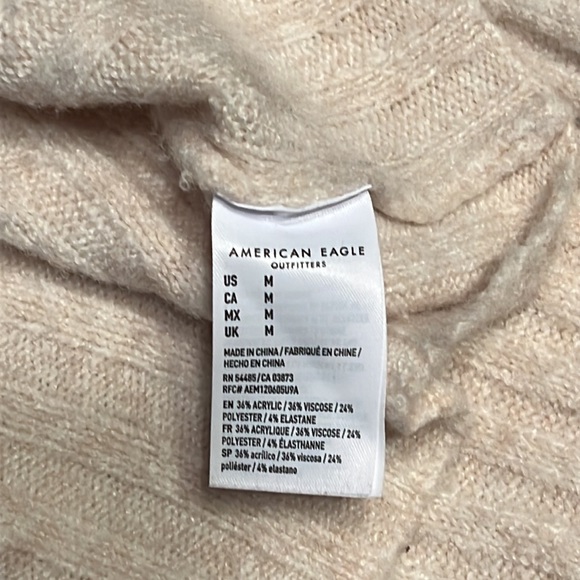 American Eagle Sweater Women’s Size Medium - Picture 5 of 7